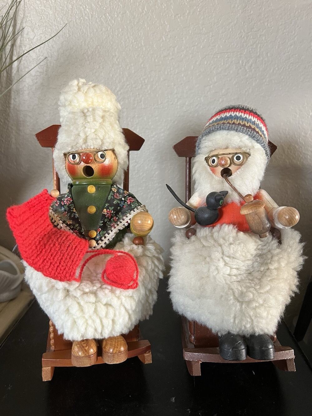 Vtg Steinbach Oma & Opa Rocking Music Box Smokers – German Volkskunst Folkart